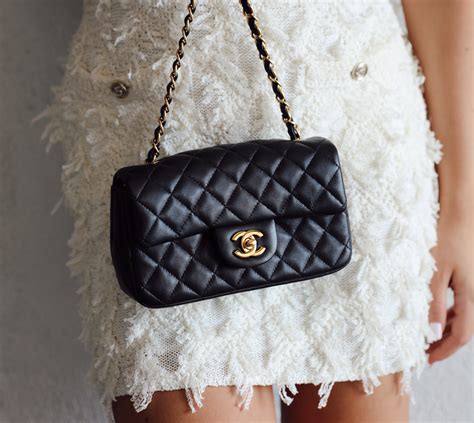 chanel medium classic flap size|chanel vintage single flap.